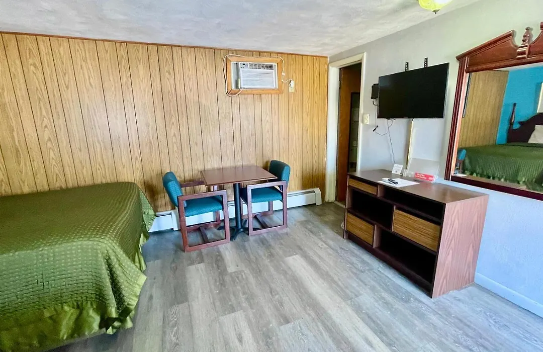 Travelers Inn Olney-1